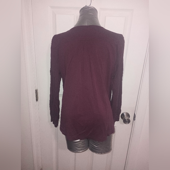 Elegant Purple Women's Top - Picture 3 of 3